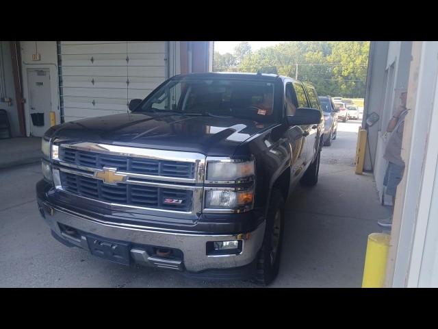 BUY CHEVROLET SILVERADO 1500 2014 4WD CREW CAB 143.5