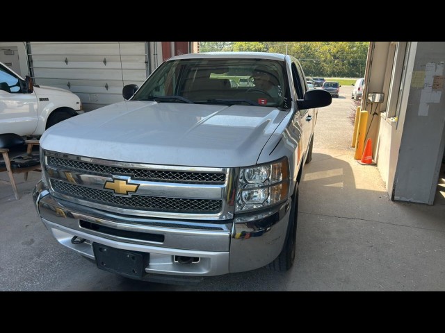 BUY CHEVROLET SILVERADO 1500 2012 4WD EXT CAB 143.5