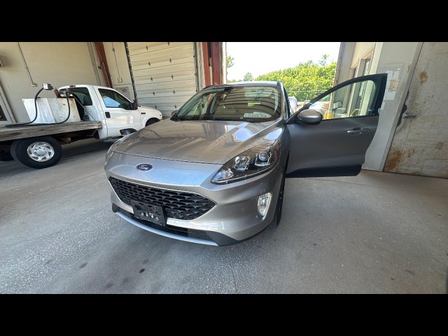BUY FORD ESCAPE 2021 SEL AWD, Greater Quad City Auto Auction