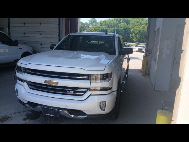 BUY CHEVROLET SILVERADO (CLASSIC) 1500 CREW CAB 2017, Greater Quad City Auto Auction